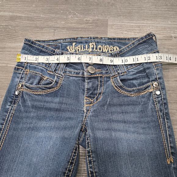 Wallflower Dark Washed Blue Denim Luscious Curvy Bootcut Jeans - Picture 4 of 6